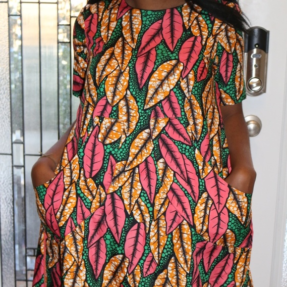 Ankara shift dress with side pictures and zippers - Picture 1 of 4